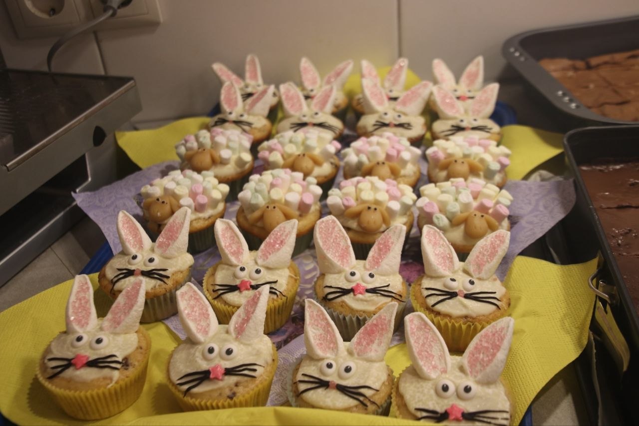 Ostermarkt und Pfarrkaffee